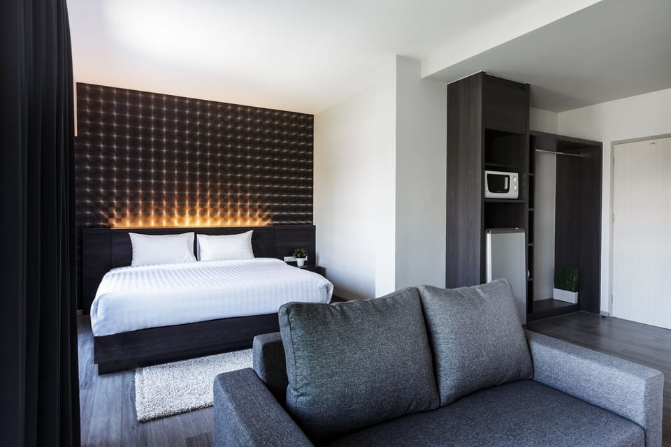 Desk, blackout drapes, rollaway beds, free WiFi
