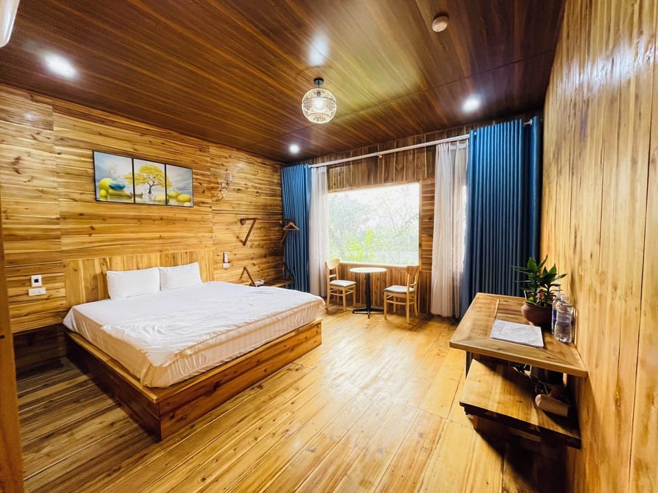 Double Room | Minibar, desk, soundproofing, free WiFi