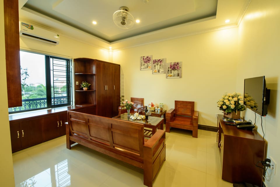 VIP 2 | 1 bedroom, minibar, desk, soundproofing