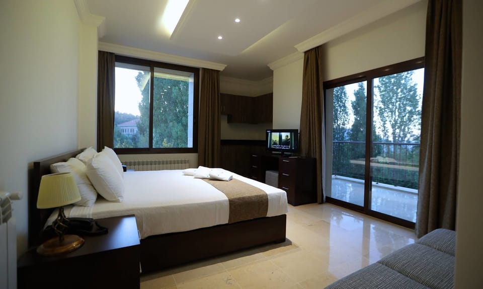 1 bedroom, minibar, in-room safe, desk
