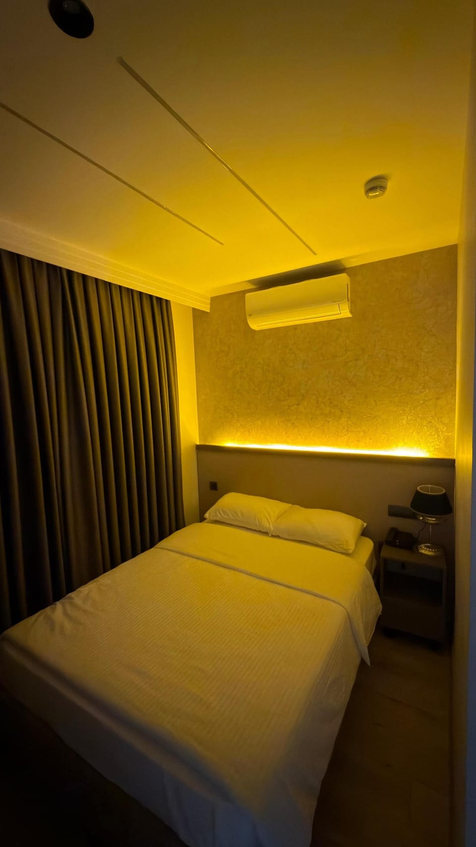 Single Room | Minibar, in-room safe, soundproofing, free WiFi