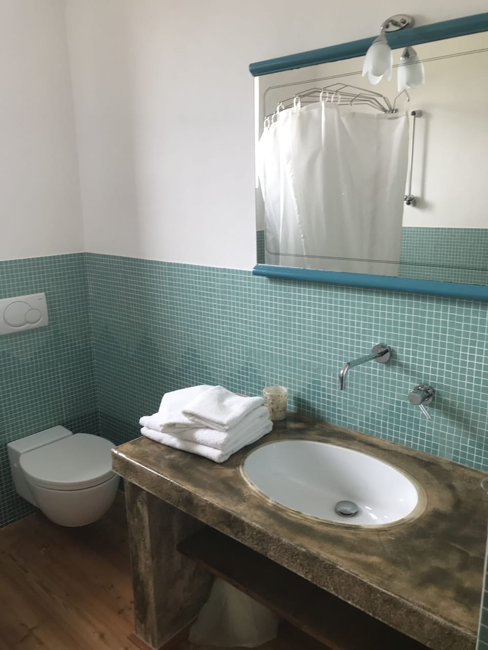 Double Room | Bathroom | Shower, bidet