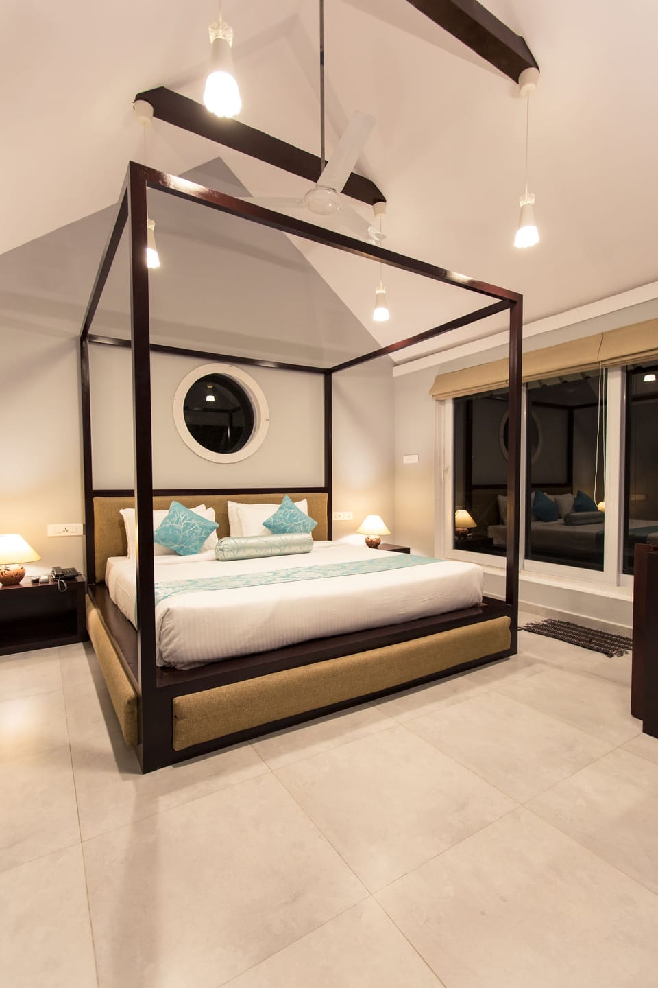 Penthouse | 1 bedroom, desk, free WiFi, bed sheets