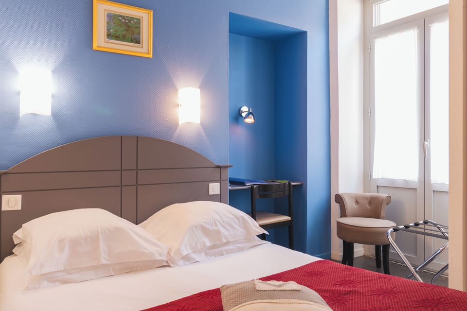 Standard Double Room | Individually decorated, individually furnished, desk, blackout drapes