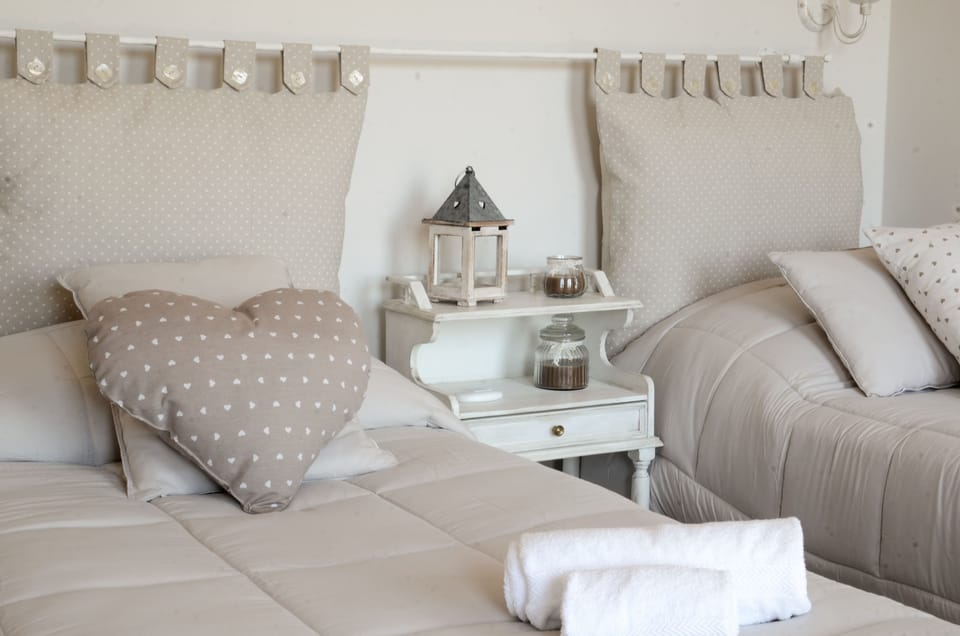 Single Room | In-room safe, blackout drapes, soundproofing, cribs/infant beds