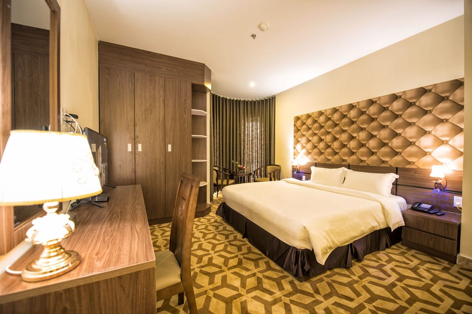 Minibar, in-room safe, desk, laptop workspace