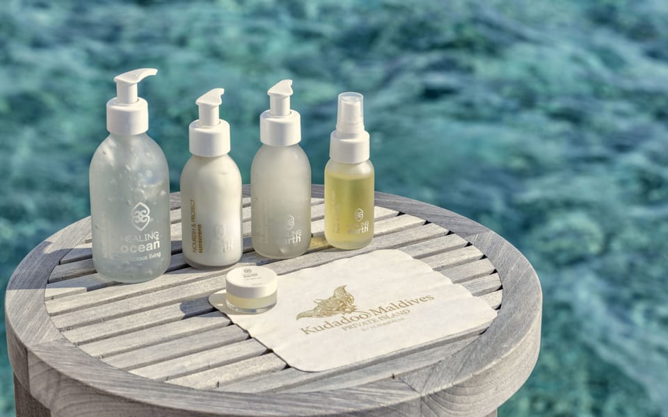 Couples treatment rooms, sauna, hot tub, steam room, body treatments