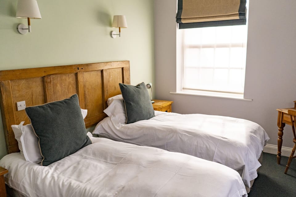 Superior Twin Room, Private Bathroom