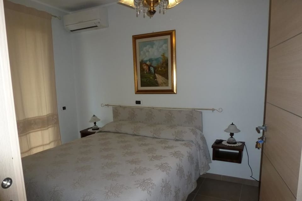 Double Room | Premium bedding, individually decorated, individually furnished, desk