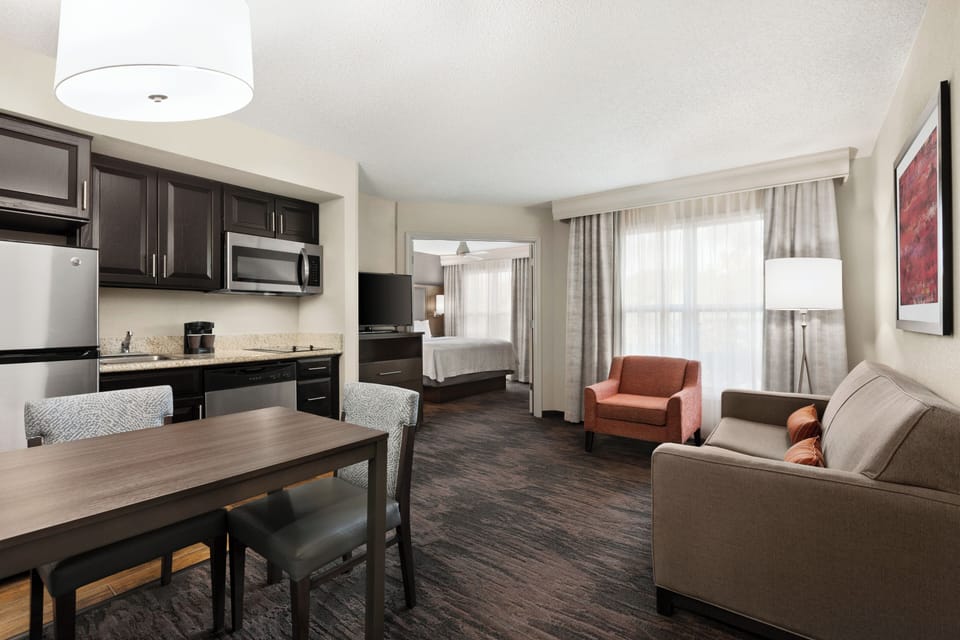 1 bedroom, in-room safe, laptop workspace, iron/ironing board