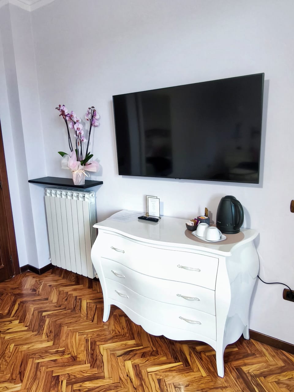 Comfort Room, 1 Double Bed | Premium bedding, minibar, cribs (surcharge), WiFi (free)
