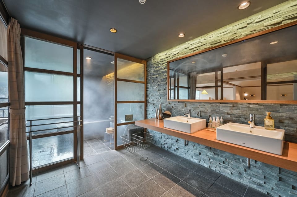 Premium Japanese/Western style room with hot spring "Jyoha" -yuzuriha | Down comforters, in-room safe, desk, laptop workspace
