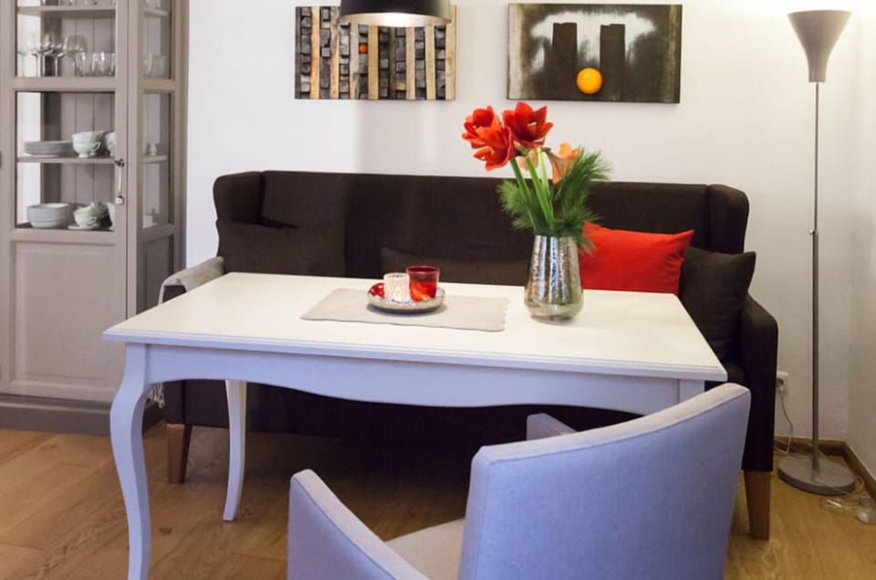 Apartment, 2 Bedrooms (incl. 48€ cleaning fee) | Living area | Flat-screen TV