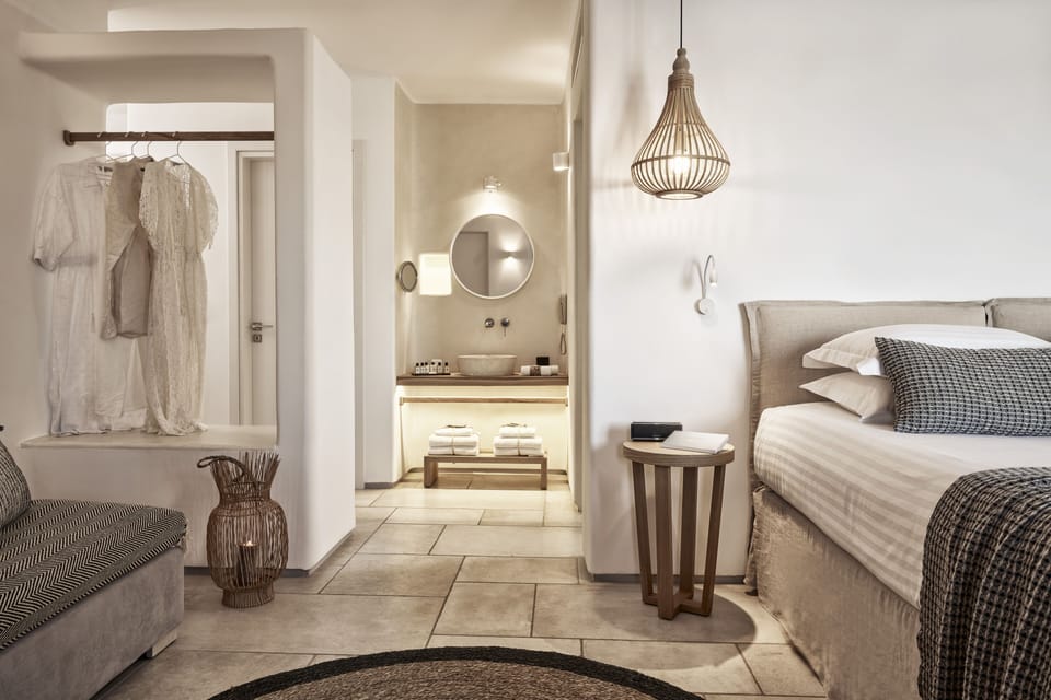 Superior Suite, Private Pool, Sea View (Ultimate Bliss Suite) | Minibar, in-room safe, desk, soundproofing