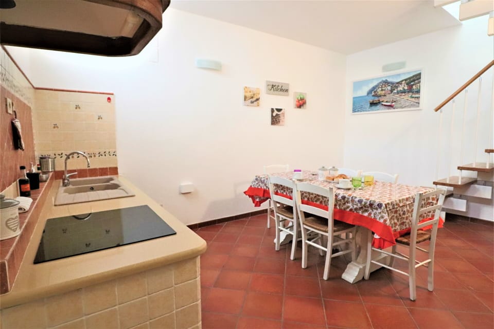 Family Duplex, 3 Bedrooms | Private kitchen | Fridge, microwave, stovetop, electric kettle