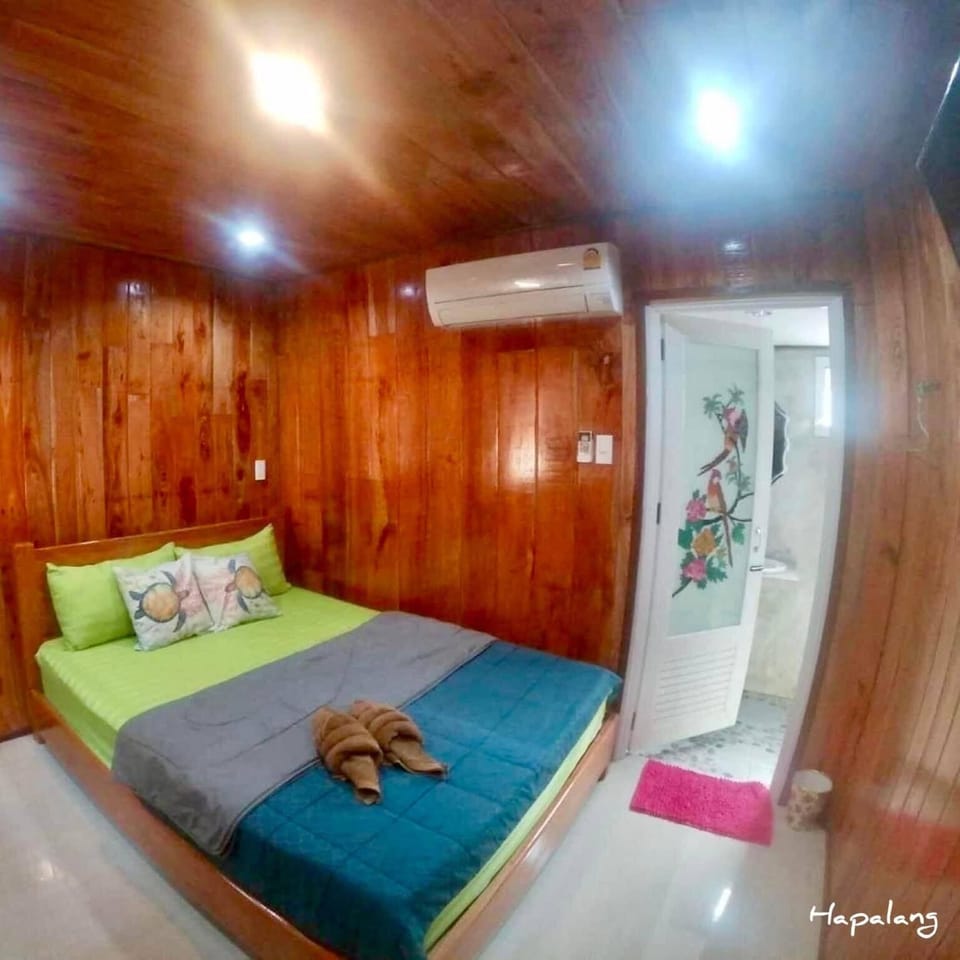 Standard Room with River View  | Rollaway beds, free WiFi