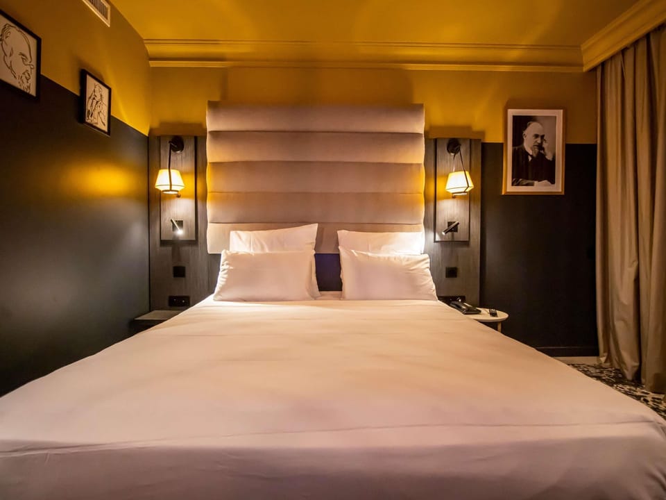 Minibar, in-room safe, desk, blackout drapes