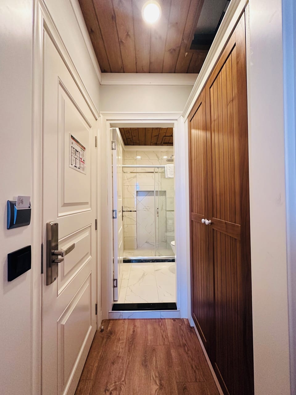 Annex Deluxe Room, 2 Bedrooms, Connecting Rooms, City View | Premium bedding, minibar, in-room safe, individually decorated