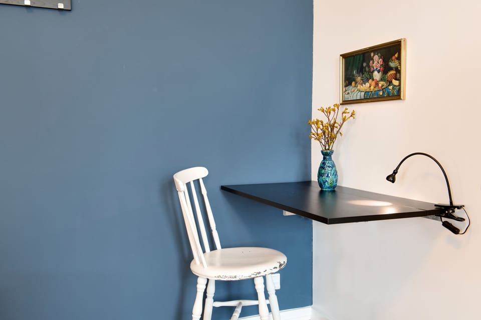 Classic Double or Twin Room, Shared Bathroom | Desk, iron/ironing board, free WiFi, bed sheets