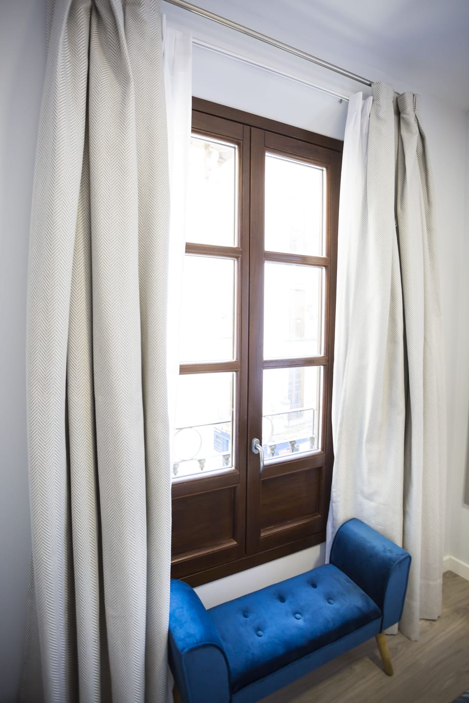 In-room safe, desk, soundproofing, iron/ironing board