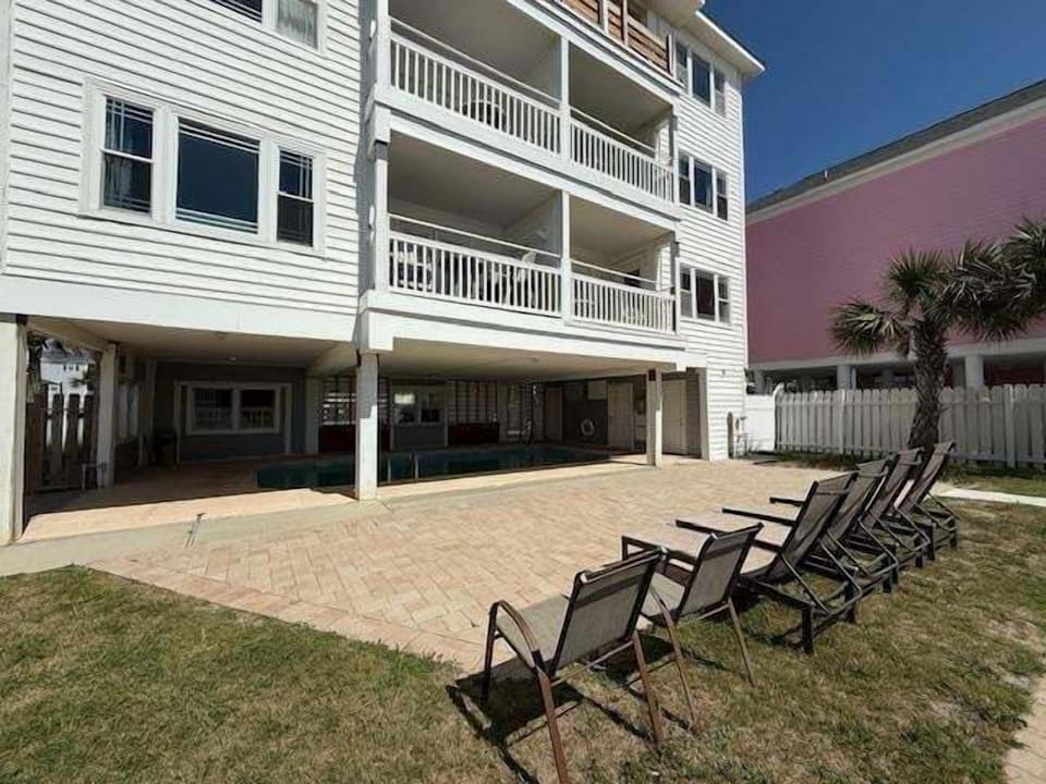 Condo, 5 Bedrooms | Exterior