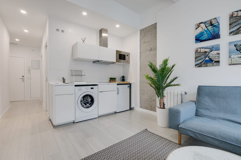 Family Apartment | Private kitchen | Fridge, microwave, coffee/tea maker, electric kettle