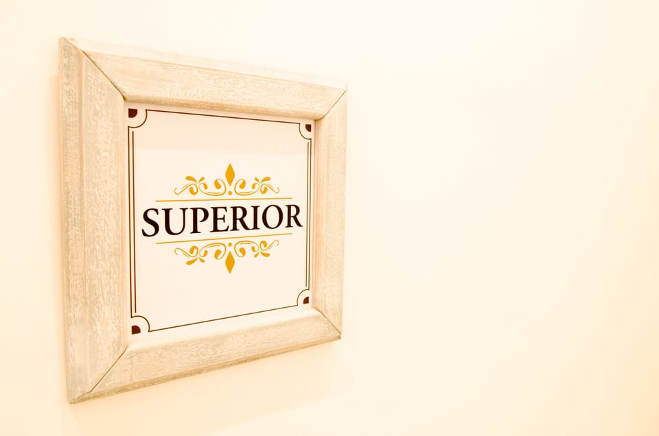 Superior Room | Egyptian cotton sheets, premium bedding, in-room safe, desk