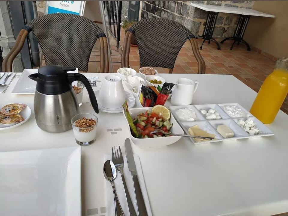 Breakfast meal