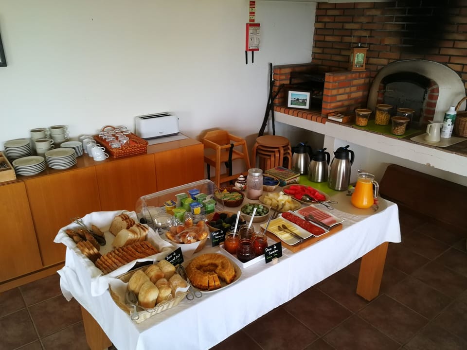 Daily buffet breakfast for a fee