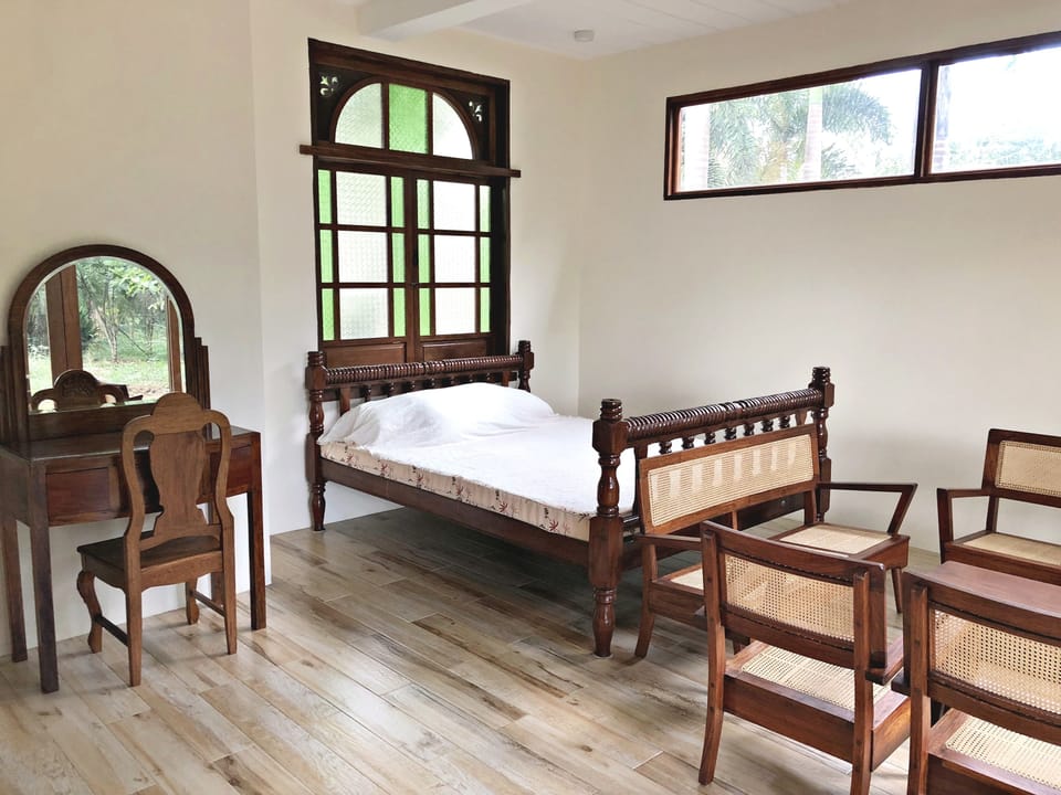 Individually decorated, individually furnished, bed sheets