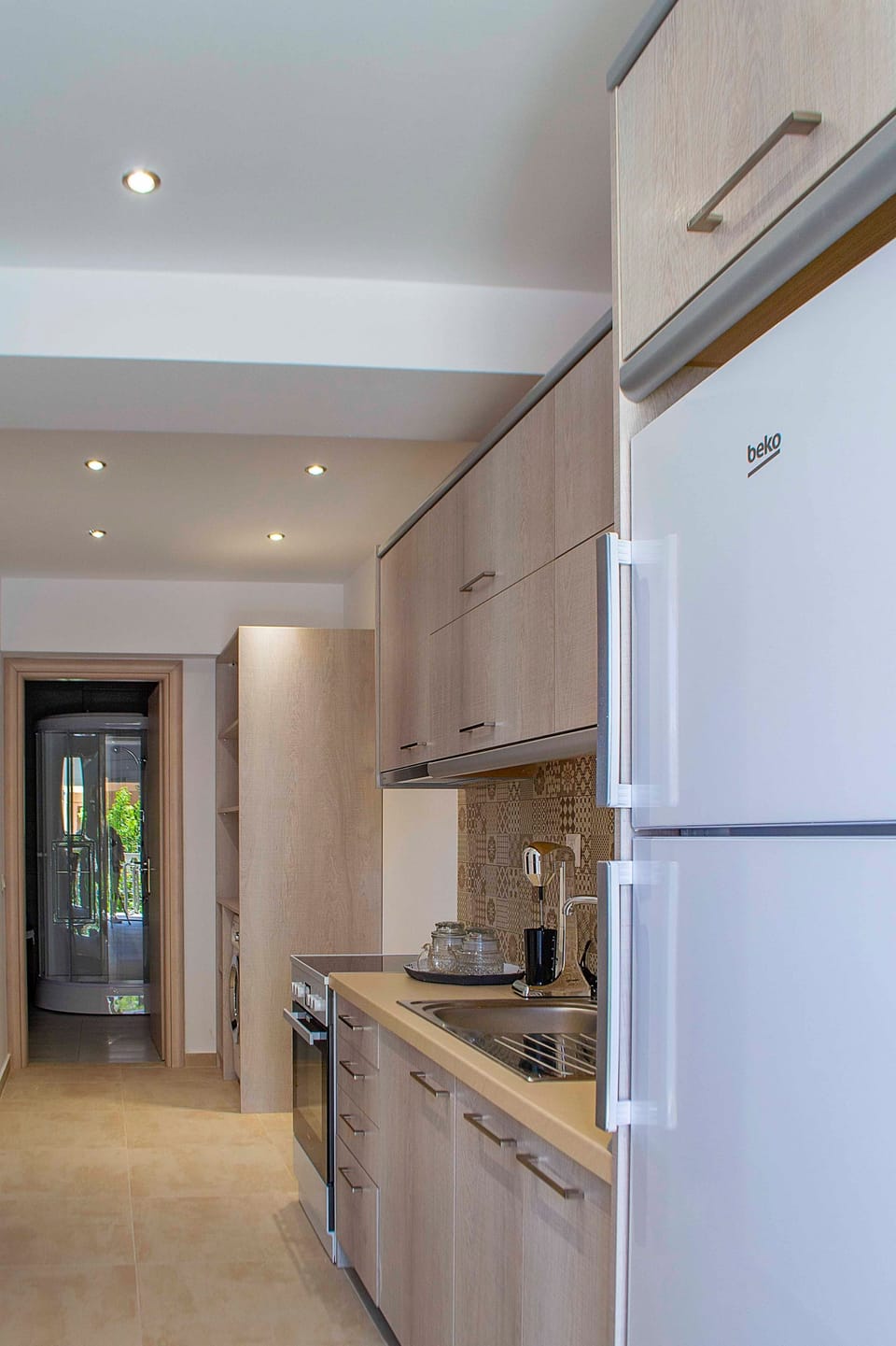 Classic Suite | Private kitchen | Full-size fridge, oven, stovetop, coffee/tea maker