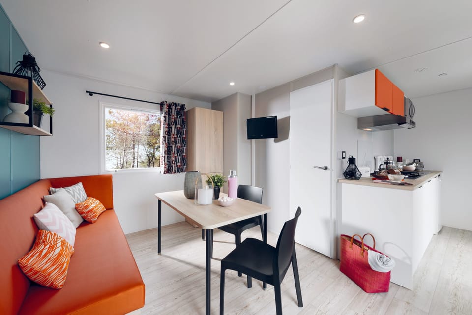 Comfort Mobile Home | Living area