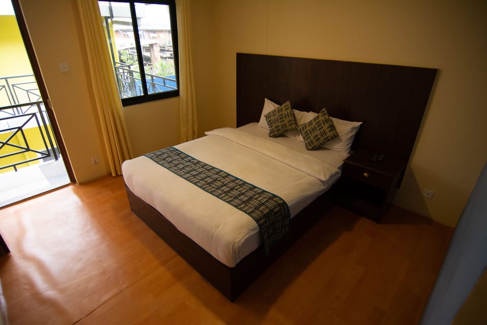 Premium bedding, free WiFi, wheelchair access