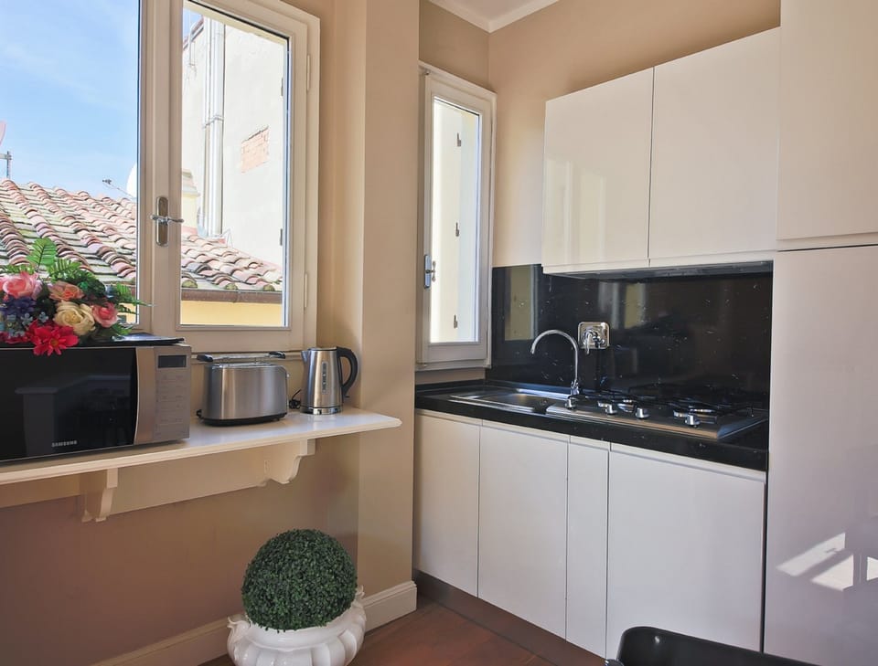 Apartment, 2 Bedrooms | 2 bedrooms, iron/ironing board, cribs/infant beds, free WiFi