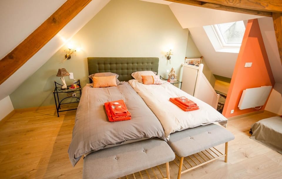 Comfort Room | 1 bedroom, individually decorated, individually furnished, desk