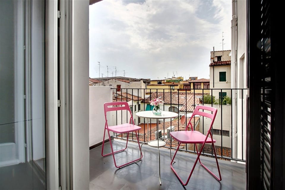 Apartment, 1 Bedroom | 1 bedroom, iron/ironing board, cribs/infant beds, free WiFi