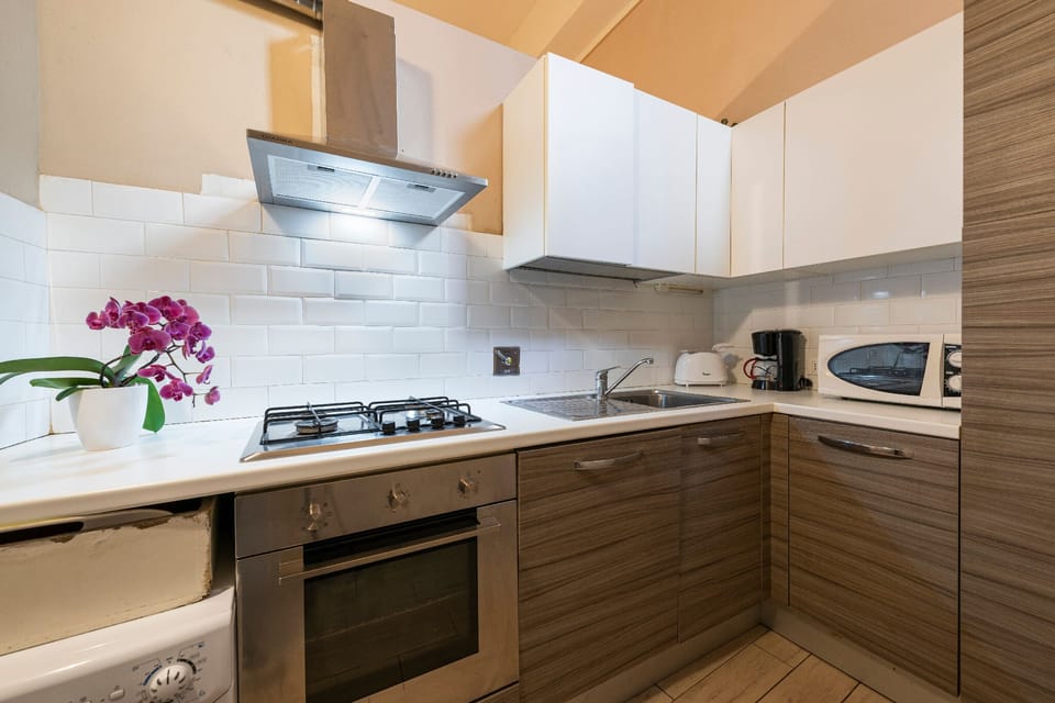 Apartment, 2 Bedrooms | Private kitchen | Fridge, oven, stovetop, dishwasher