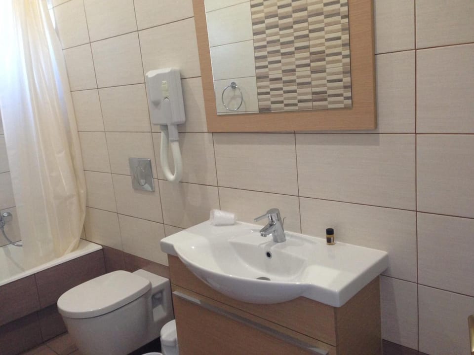 Hair dryer, towels