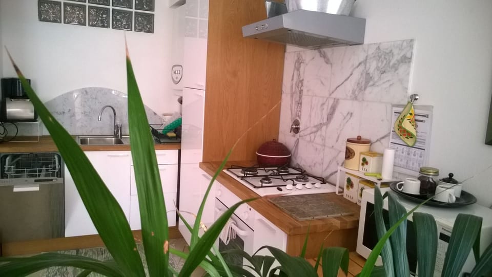 Standard Apartment | Living room | 22-inch TV with digital channels