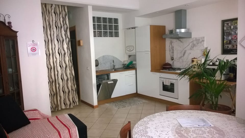 Standard Apartment | Living room | 22-inch TV with digital channels