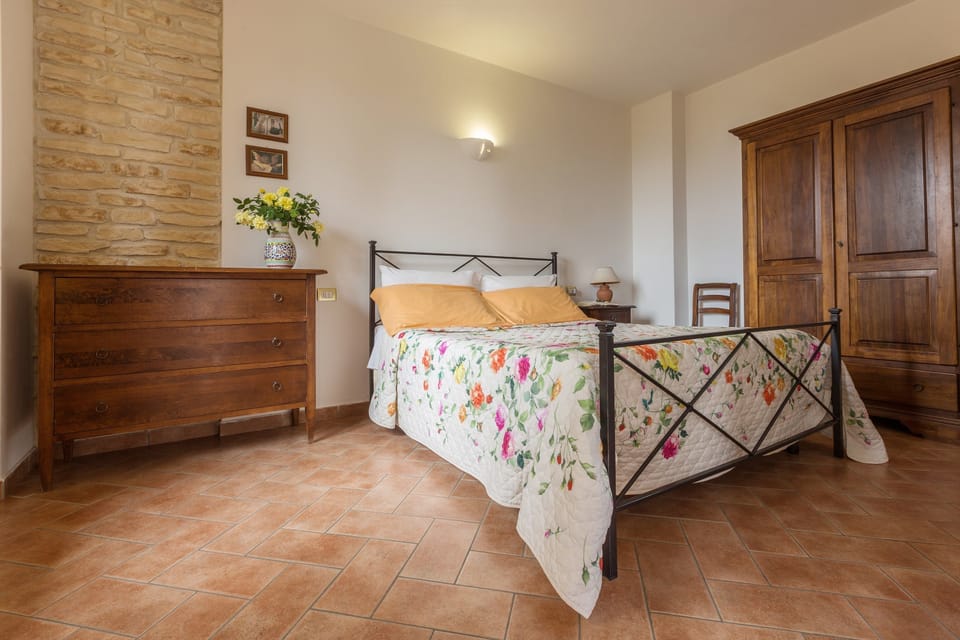 Comfort Apartment, Kitchenette | 1 bedroom, down comforters, iron/ironing board, free WiFi