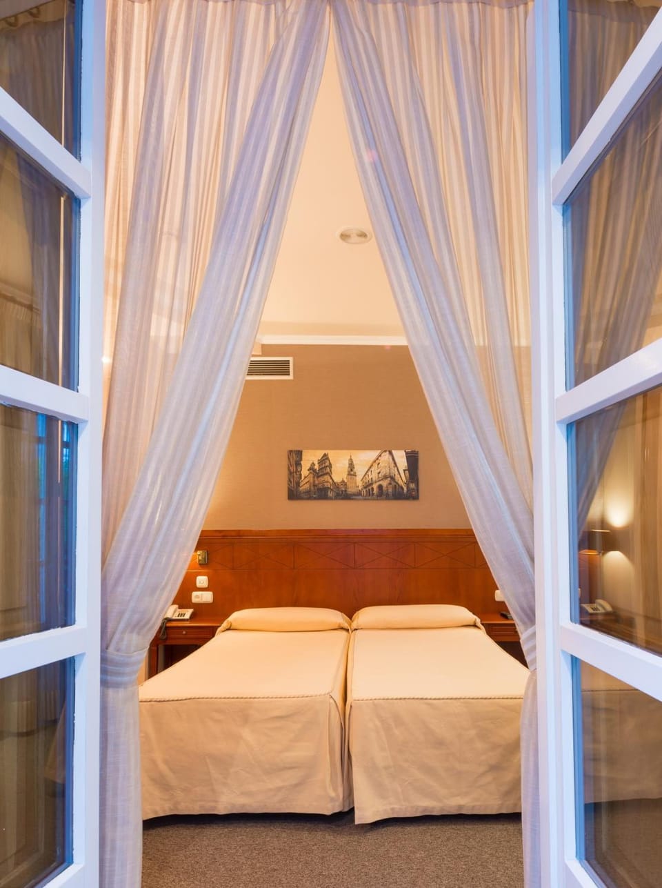 In-room safe, desk, soundproofing, iron/ironing board