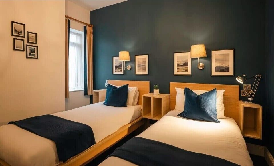 Premium bedding, in-room safe, desk, iron/ironing board