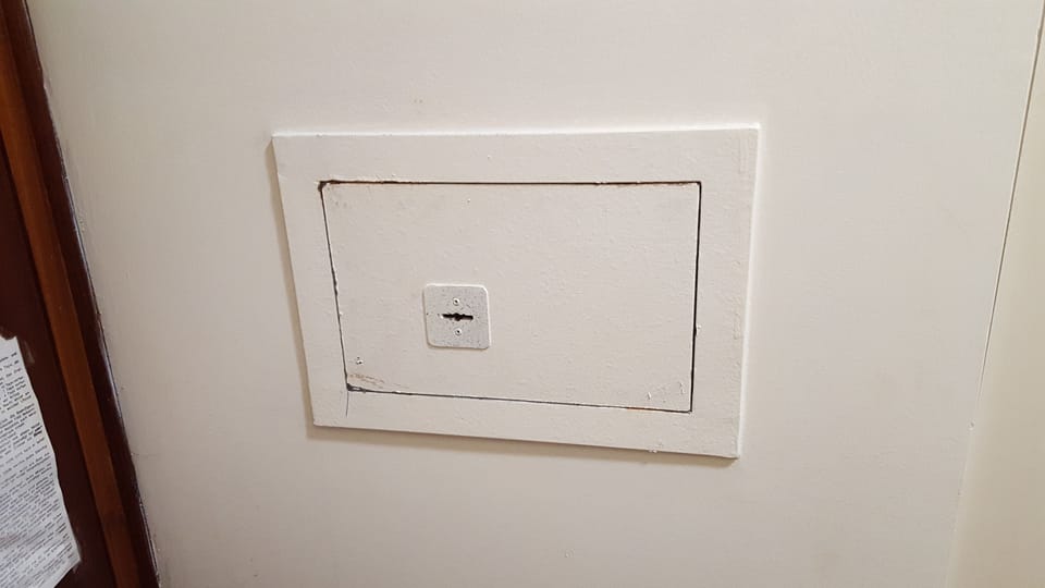 Triple Room | Safe
