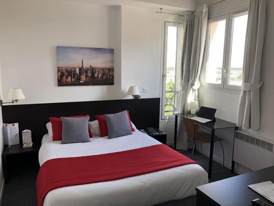 Minibar, in-room safe, blackout drapes, soundproofing