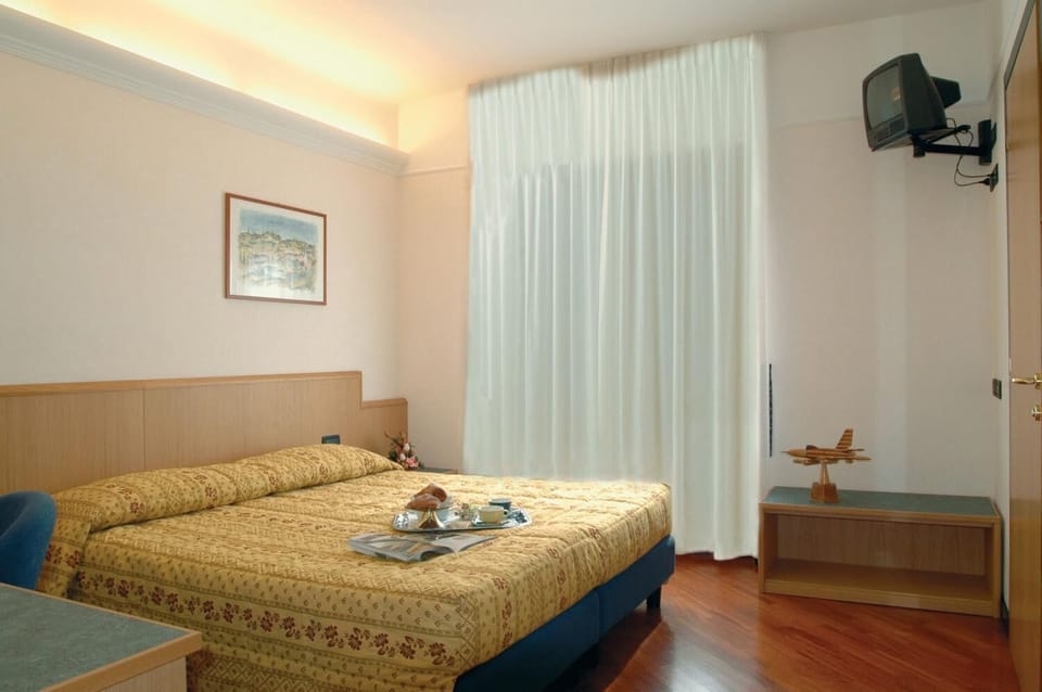 Frette Italian sheets, Select Comfort beds, desk, soundproofing