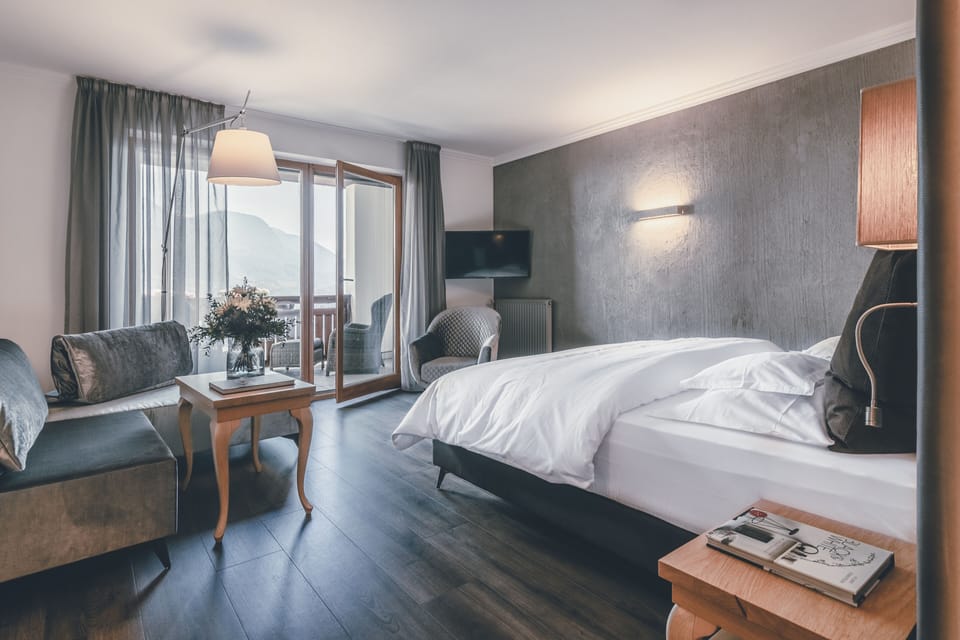 Junior Studio | Hypo-allergenic bedding, pillowtop beds, minibar, in-room safe
