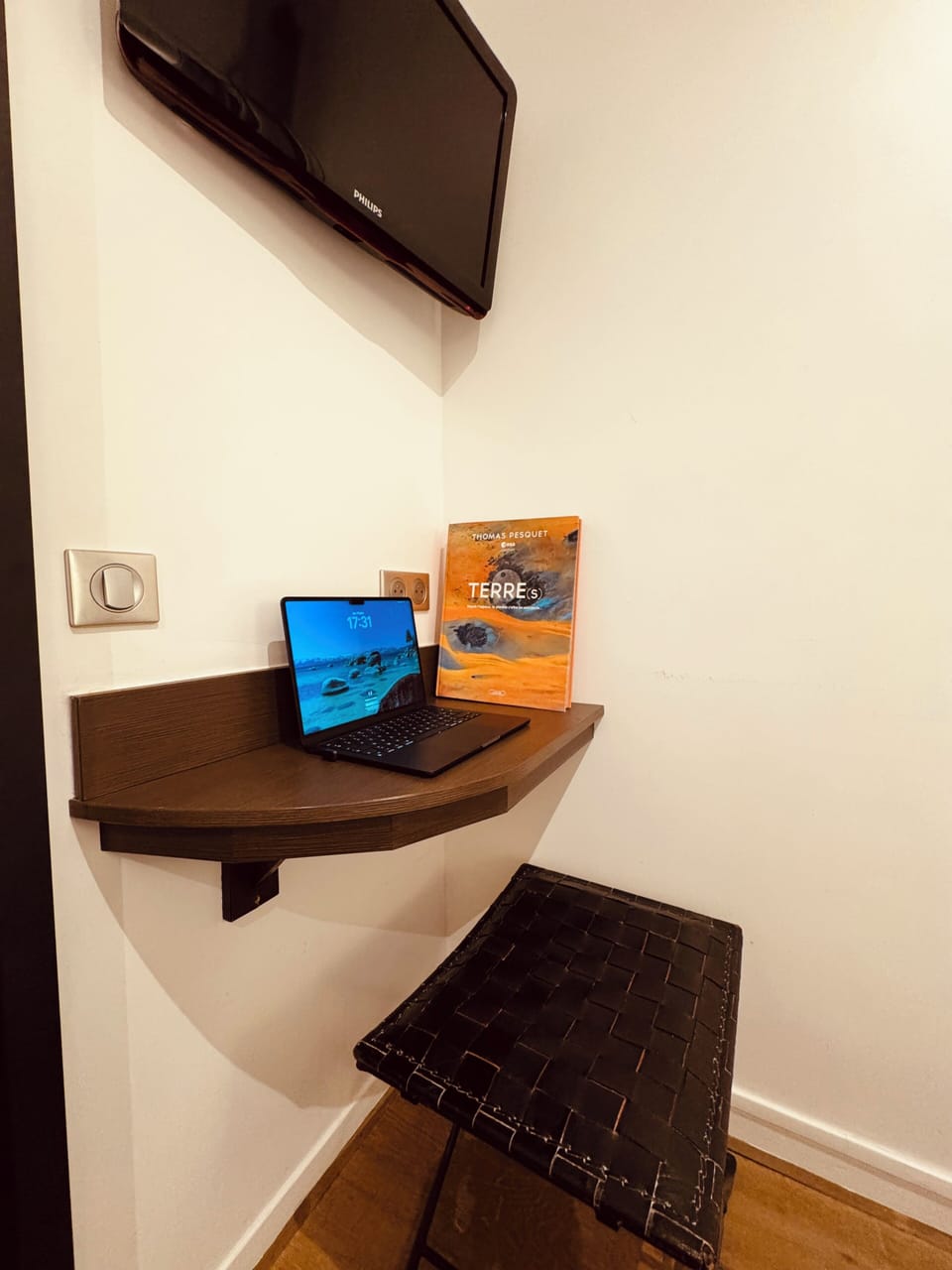 Standard Room 2 persons | In-room safe, desk, soundproofing, free WiFi