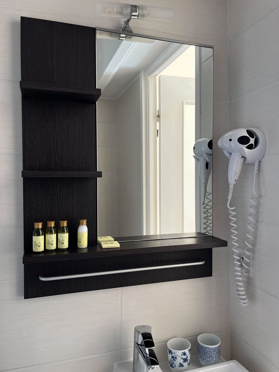 Cosy, vue mer | Bathroom | Shower, free toiletries, hair dryer, towels