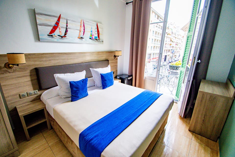 Superior Double Room, Terrace | In-room safe, desk, soundproofing, free WiFi